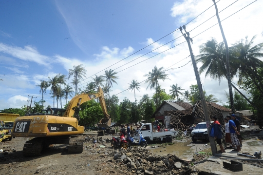 Luluh Lantak Wilayah Sumur Ujung Kulon Usai Diterjang Tsunami