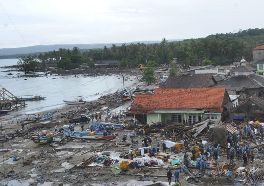 Pantauan Udara Kerusakan Paling Parah Akibat Tsunami Selat Sunda