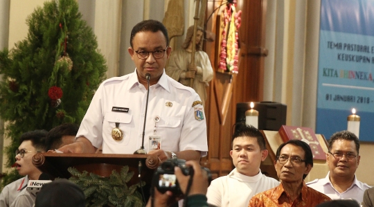 Anies Baswedan Tinjau Persiapan Misa Natal di Gereja Katedral