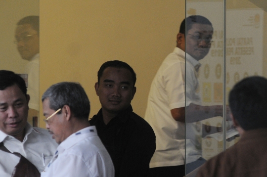 KPK Periksa Ahmad Rofiq Terkait Suap PLTU Riau-1