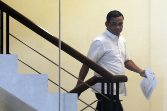 KPK Periksa Ahmad Rofiq Terkait Suap PLTU Riau-1