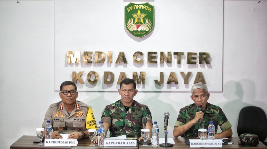 Kabid Humas, Kapendam dan Kasubdispenum Bicara Kasus Penembakan Pomad AU