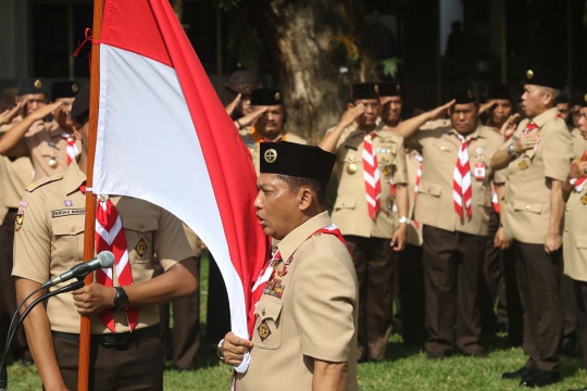 Presiden Jokowi Lantik Budi Waseso Jadi Ketua Kwarnas Pramuka