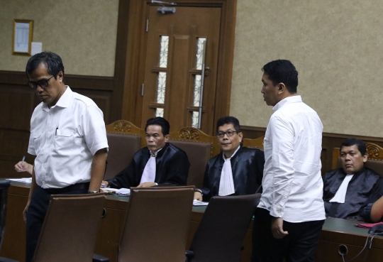 Tujuh Mantan Anggota DPRD Sumut Didakwa Terima Suap