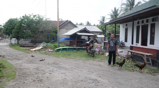 Potret Warga Dusun Tiga Regahan Lada yang Bertahan di Lokasi Tsunami