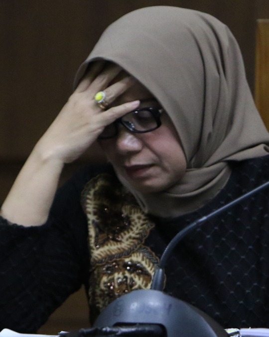 Reaksi Eni Maulani Saragih Saat Mendengar 7 Saksi Terkait Kasus Suap PLTU Riau