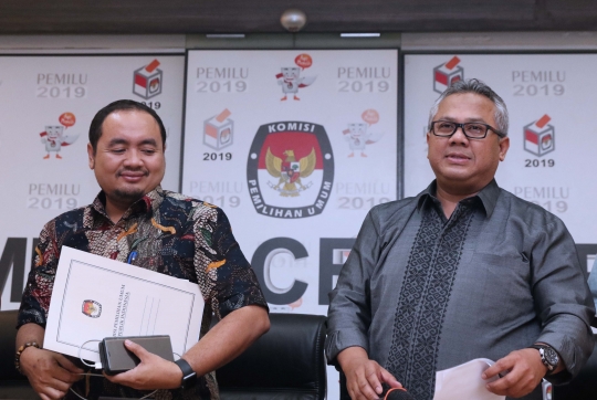 Didampingi Bawaslu, KPU Sampaikan Hasil LPSDK Parpol Peserta Pemilu 2019