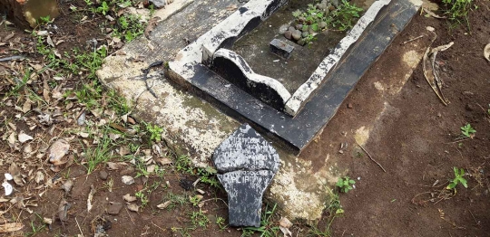 Ini Kondisi Makam-makam yang Dirusak Orang Tak Dikenal di Magelang