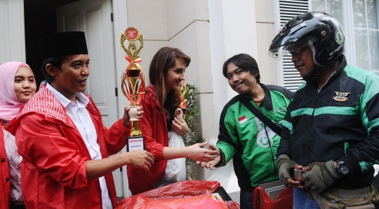 PSI Berikan Penghargaan ke Prabowo, Sandiaga dan Andi Arief