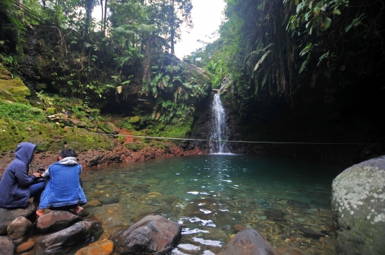 Menikmati Liburan Akhir Pekan di Curug Kaki Gunung Salak