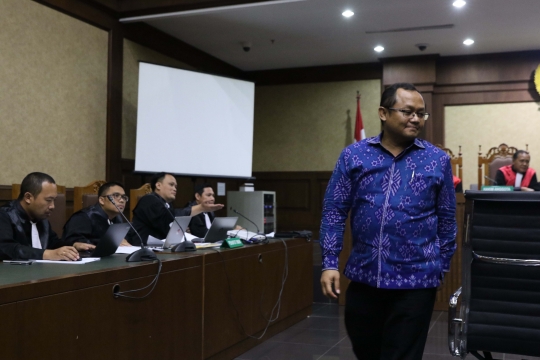 Wasekjen Partai Golkar Bersaksi di Sidang Eni Saragih