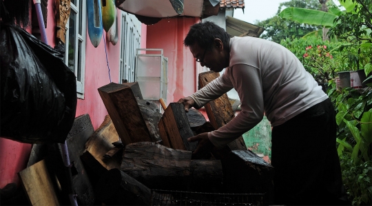 Melestarikan Budaya Melalui Patung