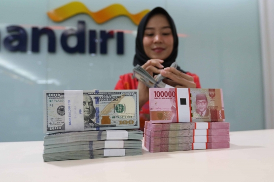 Nilai Tukar Rupiah Bertahan di Zona Hijau