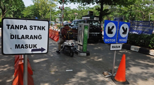 Tarif Parkir Langganan PNS di IRTI Monas Naik 8 Kali Lipat