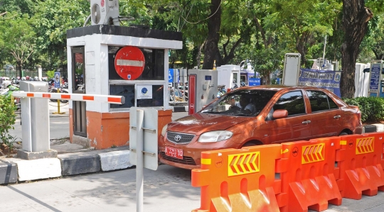 Tarif Parkir Langganan PNS di IRTI Monas Naik 8 Kali Lipat