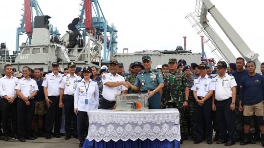 Berhasil Ditemukan, TNI AL Serahkan Black Box Pesawat Lion Air JT 610 ke KNKT