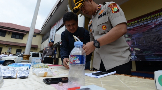 Polres Jakbar Ringkus Pengedar Narkoba di Sekolah