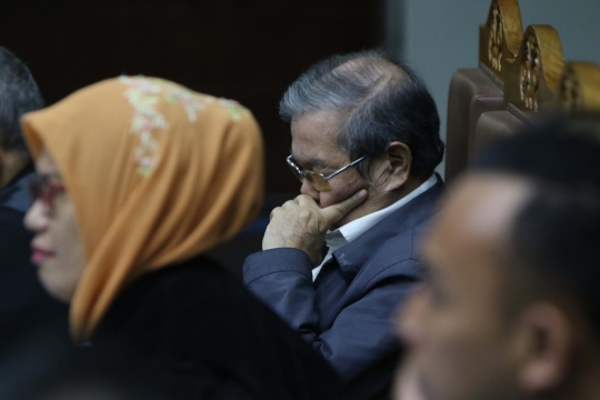 Reaksi Tamin Sukardi yang Terkantuk-kantuk Saat Jalani Sidang Lanjutan