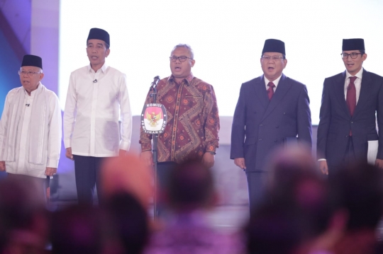 Gaya Jokowi-Ma'ruf dan Prabowo-Sandi Paparkan Visi Misi dalam Debat Pilpres