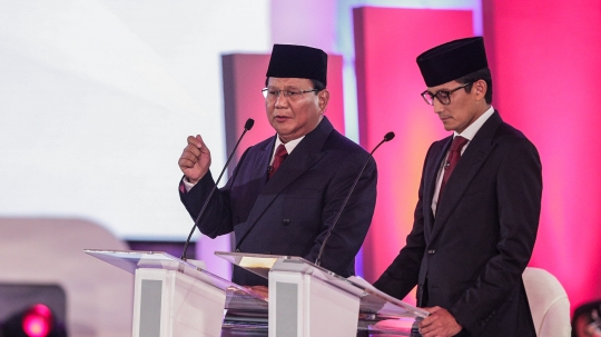 Gaya Prabowo-Sandi Saat Debat Capres