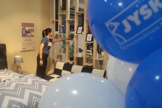 Mengunjungi '3 In 1 Store' di Tangerang