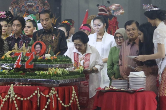 Jokowi hadiri HUT Megawati