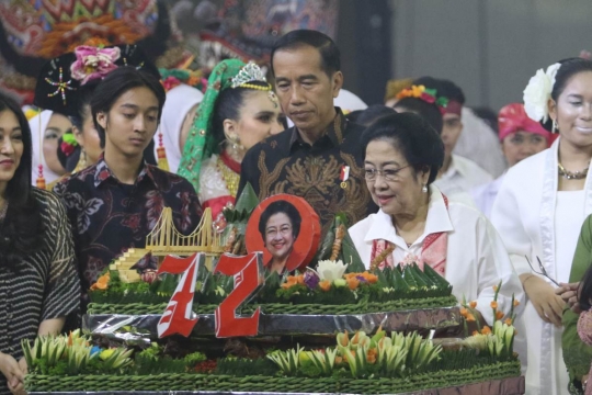 Jokowi hadiri HUT Megawati