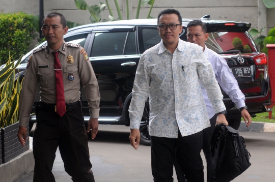 Menpora Iman Nahrawi Penuhi Panggilan KPK