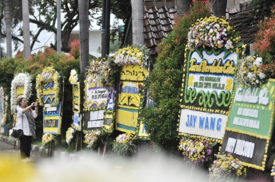 Karangan Bunga Pejabat Negara untuk Eka Tjipta Widjaja