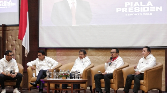 Pembukaan Piala Presiden Esport Pertama di Indonesia