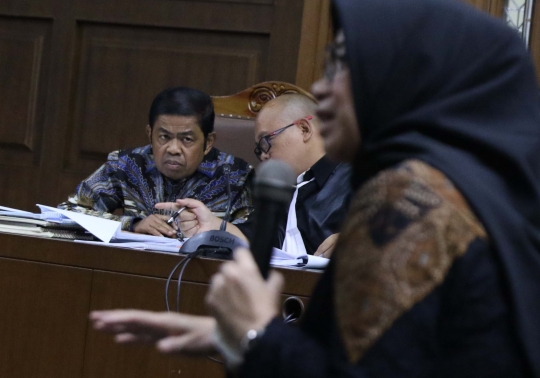 Jalani Sidang Lanjutan, Idrus Marham Simak Kesaksian Eni Maulani Saragih