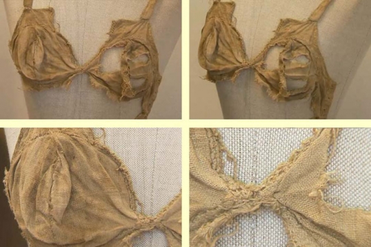 Bra 500 Tahun Ditemukan di Kastel Kuno Austria, Ubah Fakta Sejarah Fashion Wanita