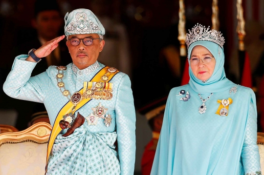 Momen Pelantikan Sultan Abdullah Jadi Raja Malaysia