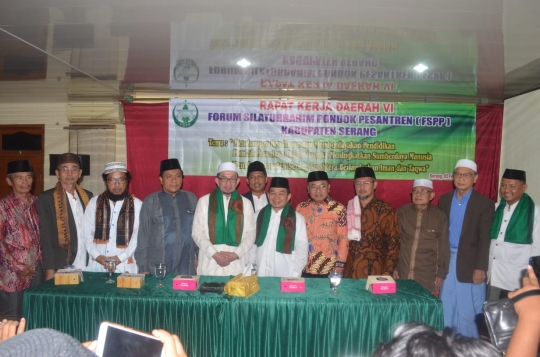 Ketua Majelis Syuro PKS Silaturahmi Dengan Pimpinan Pesantren se-Kabupaten Serang