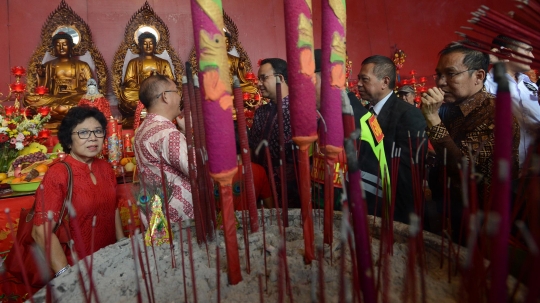 Kunjungan Gubernur Anies Baswedan di Vihara Dharma Bhakti Petak Sembilan