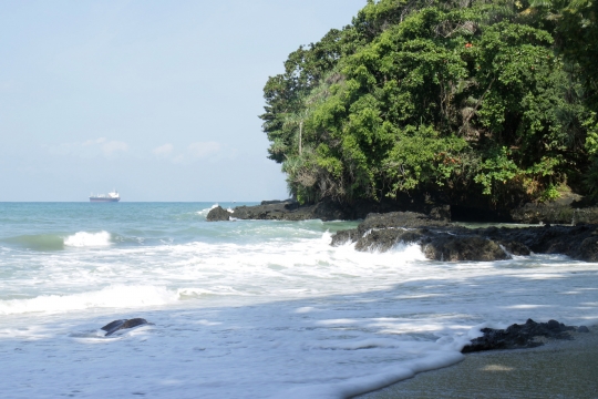 Sisi Lain di Luar Keangkeran Pulau Nusakambangan