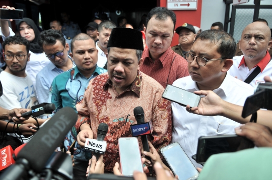 Fahri Hamzah dan Fadli Zon Jenguk Ahmad Dhani di Rutan Cipinang