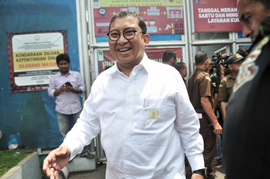 Fahri Hamzah dan Fadli Zon Jenguk Ahmad Dhani di Rutan Cipinang