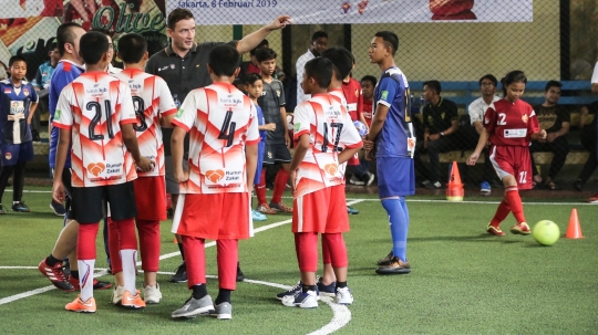 Legenda Liverpool Vladimir Smicer Sambangi Indonesia