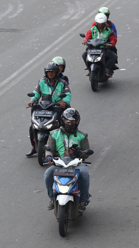 Polisi Akan Tilang Pengguna GPS Saat Berkendara