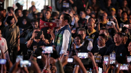Gaya Jokowi Berorasi di Hadapan Alumni Trisakti