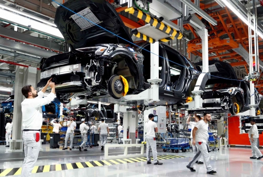 Intip Dapur Perakitan Mobil Listrik Audi e-tron di Belgia