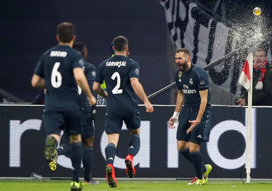 Real Madrid Bungkam Ajax Amsterdam 2-1