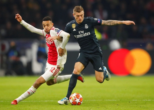 Real Madrid Bungkam Ajax Amsterdam 2-1