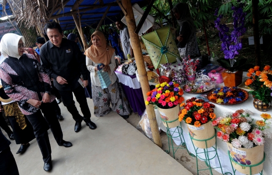 Melihat Ragam Kerajinan UMKM di Bamboo Market Serpong