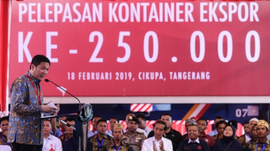 Presiden Jokowi Lepas Kontainer Ekspor ke-250.000 Mayora