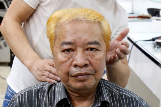 Barbershop Vietnam Ini Gratiskan Cukur Rambut Mirip Kim Jong-un dan Trump