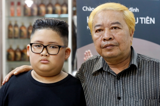 Barbershop Vietnam Ini Gratiskan Cukur Rambut Mirip Kim Jong-un dan Trump