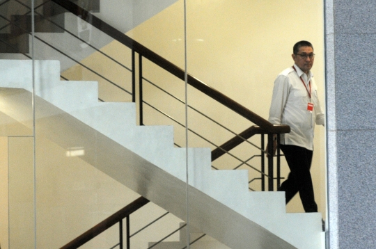 KPK Periksa Anggota DPR Dari Fraksi PAN Terkait Kasus Suap