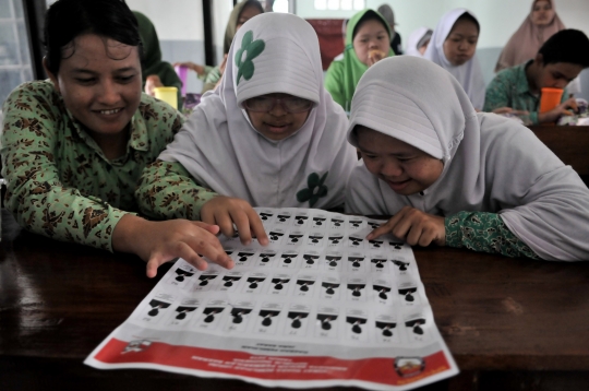 Antusiasme Pemilih Pemula Disabilitas Mengikuti Sosialisasi Pemilu